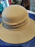 Elegáns kalap