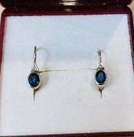Vintage 14 karátos fehérarany fülbevaló,valódi kék zafirral és gyémántal!