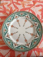 Zsolnay flat plate with Persian pattern