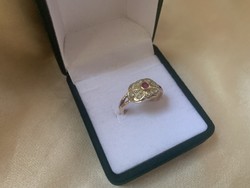 Antik 14 kr.gyűrű gyémántokkal Rubinnal