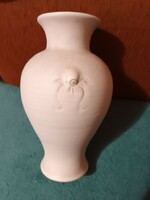 Nagyméretű pocakos kerámia duci fehér váza különleges mintával