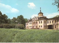 Postcard 0077 (Austria) Weimar Belvedere Castle postal clerk