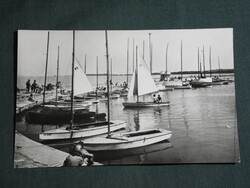 Képeslap, Balatonföldvár, móló, csónakkikötő, vitorlás hajó látkép