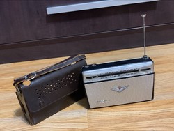 Retro SHARP tranzisztoros ? rádió régi BÁV-os etikettel 750 Ft volt anno