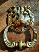 Gyönyörű tömör réz nagyméretű oroszlán fejes ajtó kopogtató