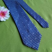 ESKÜVŐ NYK70 - Sötétkék alapon kockás - selyem nyakkendő