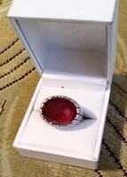 Ezüst gyűrű rubin vagy spinel kővel