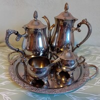 Ezüstözött teás, kávés kiöntők, 5 darabos készlet + 2 kiskanál ajándék.