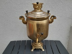 Giant Russian samovar is not wired