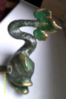 HERENDI porcelán zöld delfinhal,kézi festéssel,jelöléssel és formaszámmal.