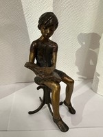Kutas László - Olvasó  ( Lány könyvvel ). 17x9x9 cm bronz
