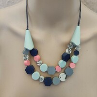 New! Art deco style plastic necklaces 50 +4cm