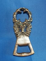 Rézből készült , vagy bronz szarvasos sörbontó, sör nyitó