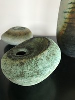 Ágoston Simó: turquoise pebble vase (0.)- 12/A
