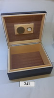 Large cigar box, cigar box, cigar holder 27 x 22.5 x 12.5 cm