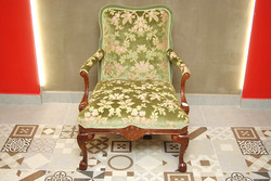Barokk stílusú karfás fotel, Olaszországból