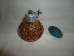 Régi üveg pumpás parfümszóró