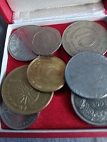 Mixed coin pack.