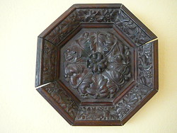Hunting lodge, wall picture, oak wood carving, 19th century. 30X30cm