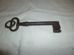 Antique large iron key 17cm