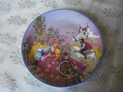 Flat children's plate with Sleeping Beauty fairytale pattern