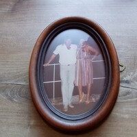 Oval wooden picture frame glazed 18 x 12.5 cm