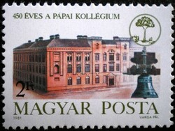 S3476 / 1981 100-year-old papal college stamp postal clerk