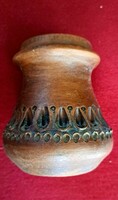 Special ceramic vase, Bronze Age shape. Size: 13 cm.
