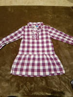 Little girl in dress 98