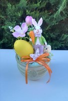 Easter table decoration.