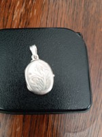 Silver oval photo permanent pendant