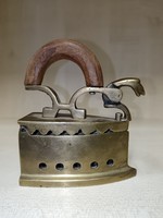 Mini copper horse head iron