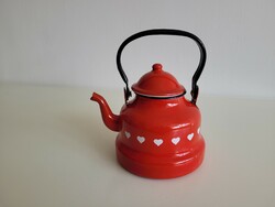 Piros szív mintás zománcos régi vas teáskanna 1 literes zománcozott kanna kiöntő vintage dekoráció