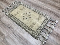 Moroccan hand-knotted wool rug, 52 x 113 cm