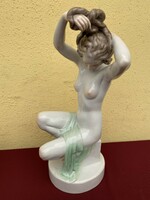 Herend combing girl large size 56 cm
