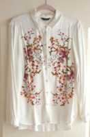 White blouse with floral pattern, size l