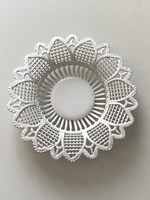 Hand-shaped white openwork porcelain wall plate 26.5 Cm
