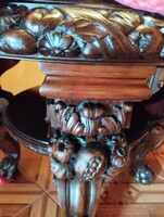 Antik - száz éves - asztal frissen restaurálva, csodás faragással