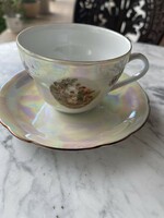 Gyűjteménybe való lüszter mázas jelenetes teás csésze kistányérral.