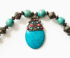Vintage nyaklánc hörcsögfejes hamis-türkiz medállal - bohém etno boho folk art