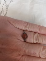 Eladó régi kézműves ezüst gyűrű borostyán kővel!