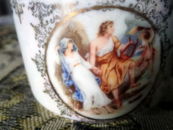 Drasche gold brocade teacup with a mythological scene - art&decoration