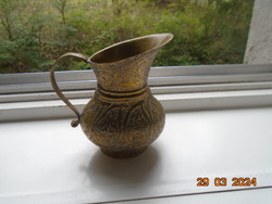 17.sz Oszmán forma és mintavilággal aranyozott bronz kancsó