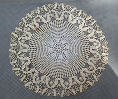 Old lace tablecloth, handwork, porcelain, decorative object 21 cm.