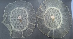 2 Pieces of old lace porcelain, under decorative object 20 x 18 cm.
