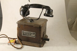 Antik 1941-es telefon 620