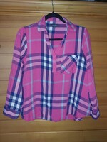 Cotton shirt with checkered roll-up sleeves. M/L bust: 54cm.