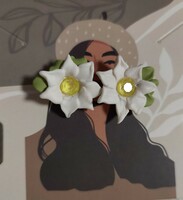 Fehér virág fülbevaló AKCIÓ