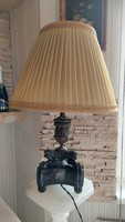 Antik asztali ernyős lámpa karmokkal