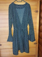 Green polka dot xl swing dress. Chest: 60 cm, waist: 50-54 cm.
